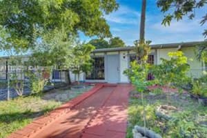 21458 NW 40th Cir Ct, Miami Gardens, FL 33055, Sold 03/09/22