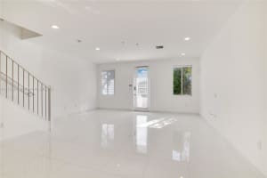 2621 NE 212th Terrace, Miami, FL 33180, Sold 01/06/22
