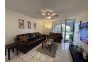 12239 SW 14th Ln, Miami, FL 33184, Sold 01/10/22
