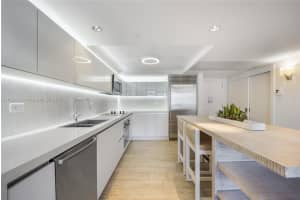 102 24th St, Miami Beach, FL 33139, Sold 04/18/22