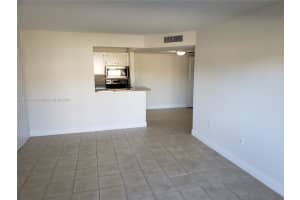 7100 NW 179th St, Hialeah, FL 33015, Sold 01/31/22