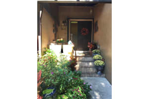 12945 SW 66th Terrace Dr, Miami, FL 33183, Sold 01/26/22