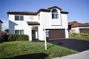 8323 NW 196th Terrace, Hialeah, FL 33015, Sold 01/11/22