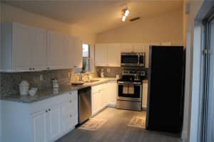 18944 NW 56th Ct, Miami Gardens, FL 33055, Sold 01/21/22