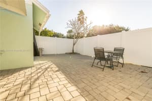 9198 SW 5th St, Boca Raton, FL 33428, Sold 01/18/22