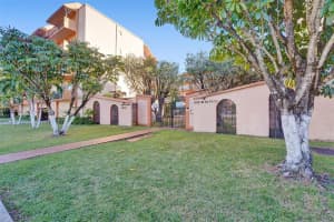 1950 W 54th St, Hialeah, FL 33012, Sold 01/18/22
