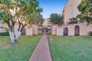 1950 W 54th St, Hialeah, FL 33012, Sold 01/18/22