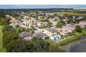 835 SW 117th Ave, Pembroke Pines, FL 33025, Sold 01/12/22