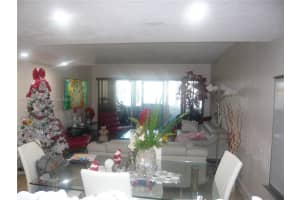 315 NW 109th Ave, Miami, FL 33172, Sold 01/31/22