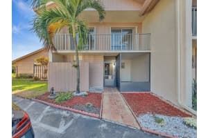 2162 Nova Village Dr, Davie, FL 33317, Sold 02/08/22