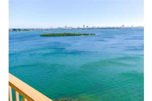 1800 NE 114th St, Miami, FL 33181, Sold 09/06/22