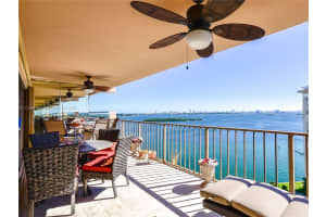 1800 NE 114th St, Miami, FL 33181, Sold 09/06/22