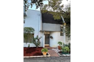 2712 S University Dr #45a, Davie, FL 33328, Sold 01/21/22
