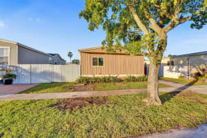 21531 NW 3rd Pl, Pembroke Pines, FL 33029, Sold 01/24/22