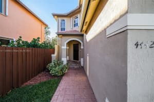 4442 NW 113th Pl, Doral, FL 33178, Sold 02/17/22