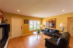 8302 NW 58th St, Tamarac, FL 33321, Sold 01/21/22