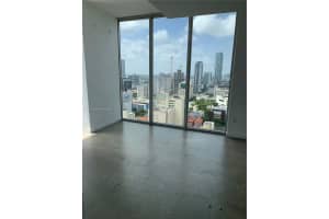 151 SE 1st St, Miami, FL 33131, Sold 04/20/22
