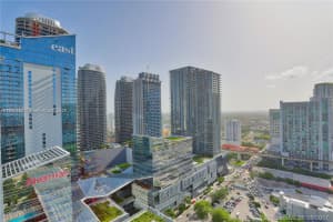 68 SE 6th St, Miami, FL 33131, Sold 05/17/22