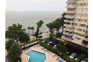 1420 Brickell Bay Dr, Miami, FL 33131, Sold 05/13/22