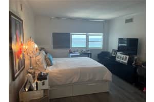 6917 Collins Ave, Miami, FL 33141, Sold 04/29/22