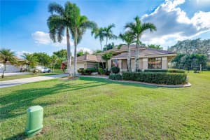 3593 W Tree Tops Ct, Davie, FL 33328, Sold 01/26/22
