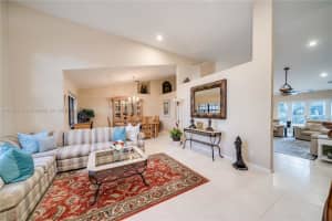 3593 W Tree Tops Ct, Davie, FL 33328, Sold 01/26/22