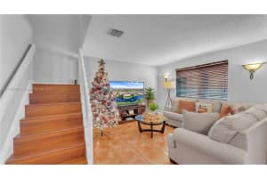 6205 SW Kendale Lakes Cir, Miami, FL 33183, Sold 02/04/22