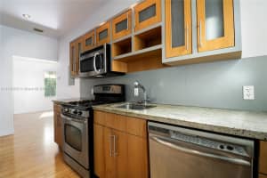 815 Euclid Ave, Miami Beach, FL 33139, Sold 02/07/22