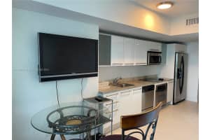 185 SW 7th St 12th floor, Miami, FL 33130, Sold 12/27/21