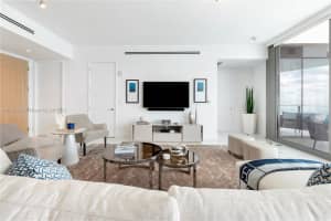 15701 Collins Ave, North Miami Beach, FL 33160, Sold 03/25/22