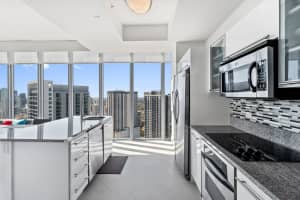 888 Biscayne Blvd, Miami, FL 33132, Sold 01/24/22