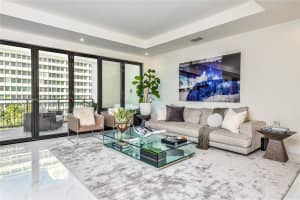 718 Valencia Ave, Coral Gables, FL 33134, Sold 04/07/22