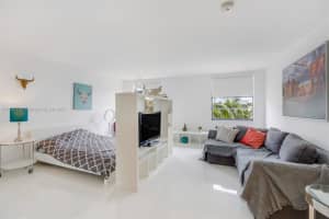 710 Washington Ave, Miami Beach, FL 33139, Sold 03/01/22