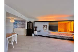 1100 West Ave, Miami Beach, FL 33139, Sold 02/03/22
