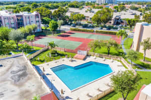 13707 Kendale Lakes Cir, Miami, FL 33183, Sold 01/25/22