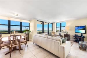 2555 Collins Ave, Miami, FL 33140, Sold 02/24/22