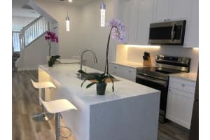 975 Harbor View S, Hollywood, FL 33019, Sold 02/25/22