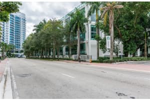 6000 Collins Ave, Miami Beach, FL 33140, Sold 05/17/22
