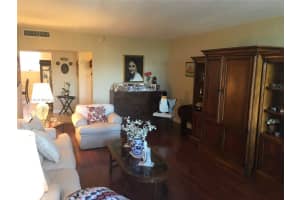 90 Edgewater Dr, Miami, FL 33133, Sold 02/25/22