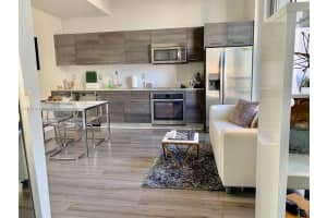 151 SE 1st St, Miami, FL 33131, Sold 04/12/22