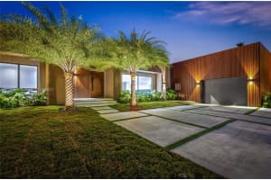 223 S Shore Dr, Miami Beach, FL 33141, Sold 02/01/22
