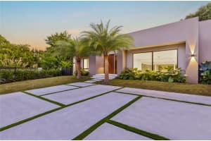 223 S Shore Dr, Miami Beach, FL 33141, Sold 02/01/22