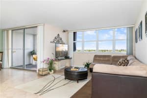 3001 S Ocean Dr, Hollywood, FL 33019, Sold 03/11/22