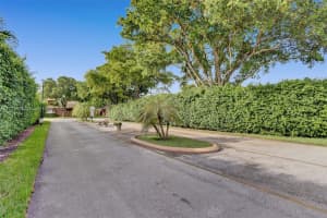 6187 Pine Tree Ln, Tamarac, FL 33319, Sold 03/31/22