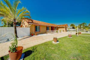 4330 SW 143rd Ave, Miami, FL 33175, Sold 02/09/22