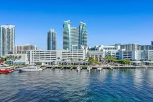 400 Leslie Dr, Hallandale Beach, FL 33009, Sold 02/11/22