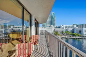 400 Leslie Dr, Hallandale Beach, FL 33009, Sold 02/11/22