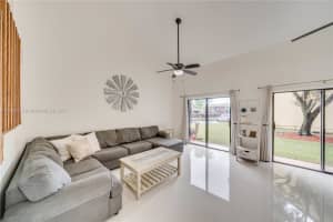 404 SE 11th Terrace, Dania Beach, FL 33004, Sold 01/14/22