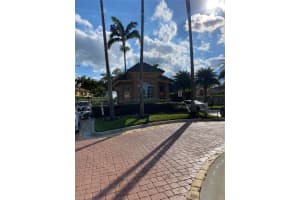 10300 SW 18th St, Miramar, FL 33025, Sold 01/06/22