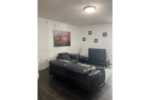 170 SE 14th St, Miami, FL 33131, Sold 02/02/22